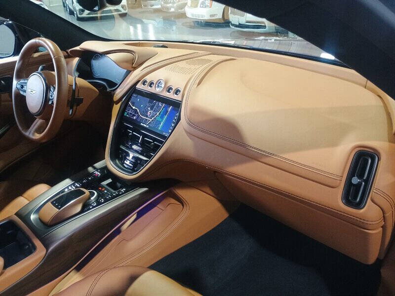 2021 Aston Martin DBX 63