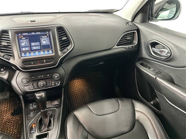 2022 Jeep Cherokee Trailhawk