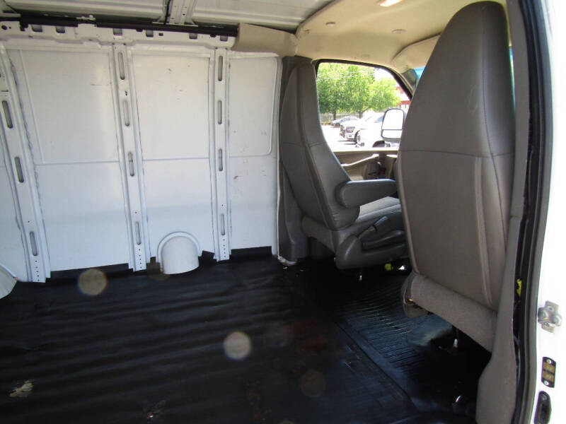 2021 Chevrolet Express 2500