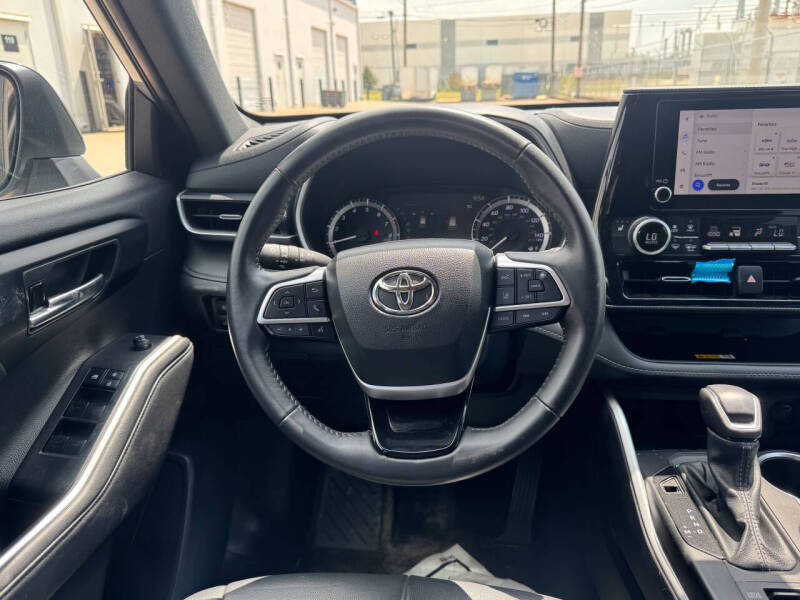 2024 Toyota Highlander XSE