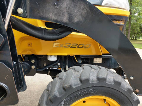 2012 Yanmar Cub Cadet Ex 3200