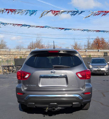 2017 Nissan Pathfinder S