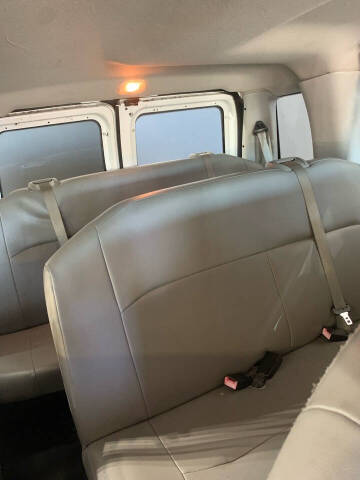 2013 Ford E-Series E-350 SD XLT