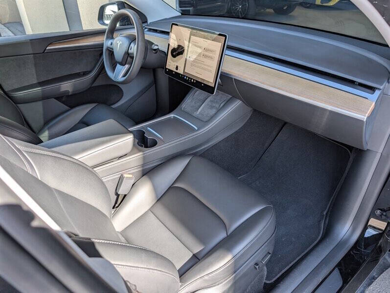 2023 Tesla Model Y Long Range
