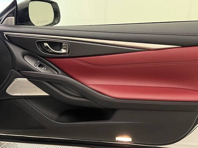 2022 Infiniti Q60 Red Sport 400