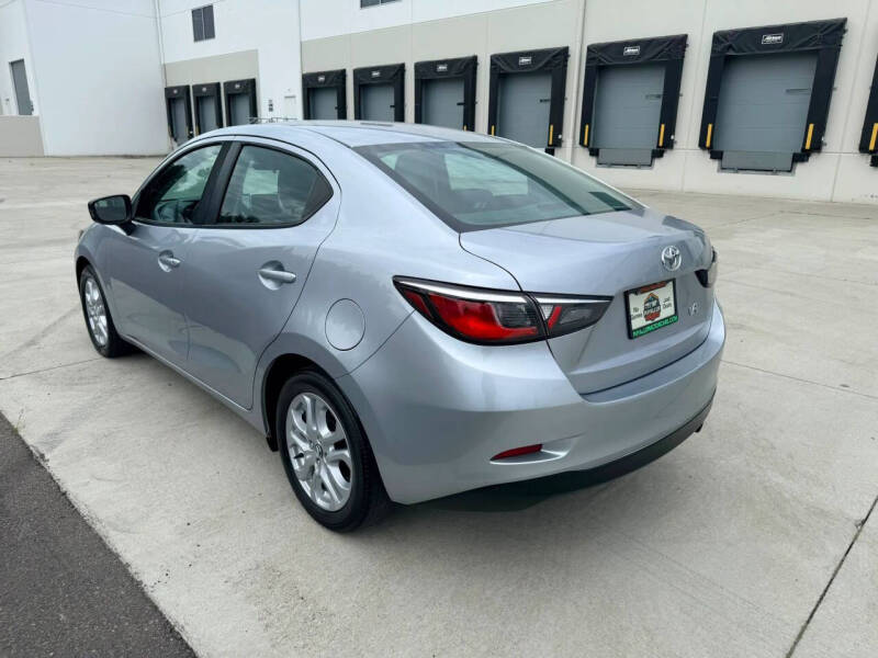 2017 Toyota Yaris iA