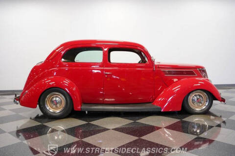 1937 Ford Tudor
