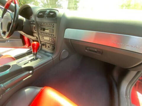 2002 Ford Thunderbird