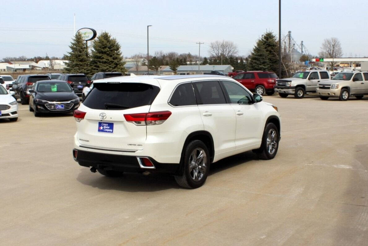 2019 Toyota Highlander for sale at Cresco Motor Company in Cresco, IA