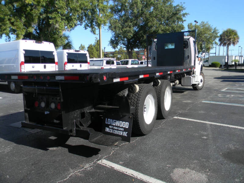2015 Freightliner M2 106