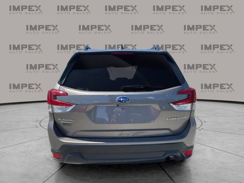 2022 Subaru Forester Premium