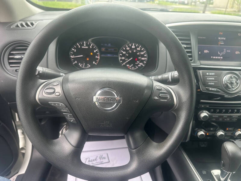 2018 Nissan Pathfinder S