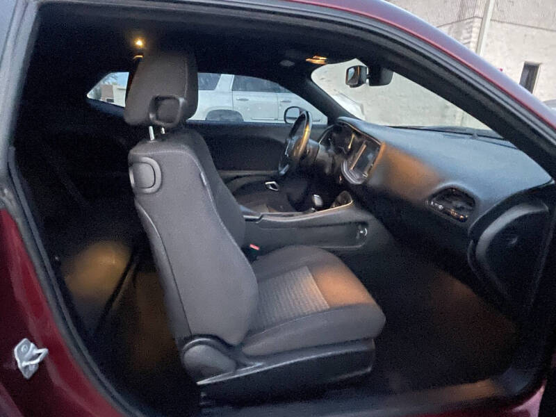 2019 Dodge Challenger SXT