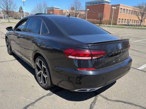 2020 Volkswagen Passat R-Line