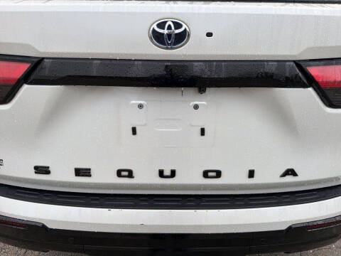 2023 Toyota Sequoia Platinum