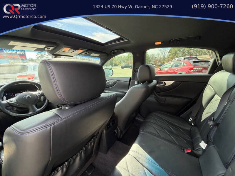 2015 Infiniti QX70