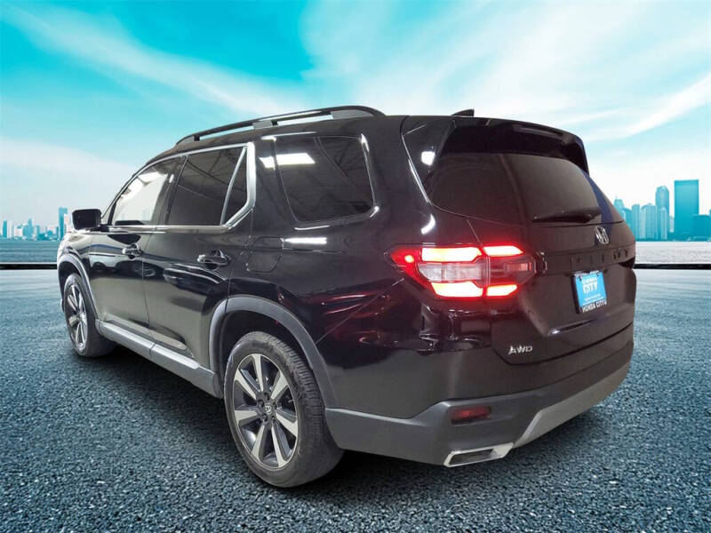 2024 Honda Pilot Touring