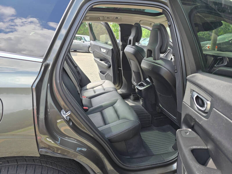 2018 Volvo XC60 T5 Momentum