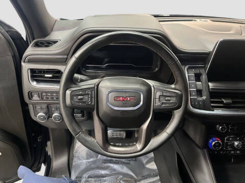 2024 GMC Yukon XL AT4