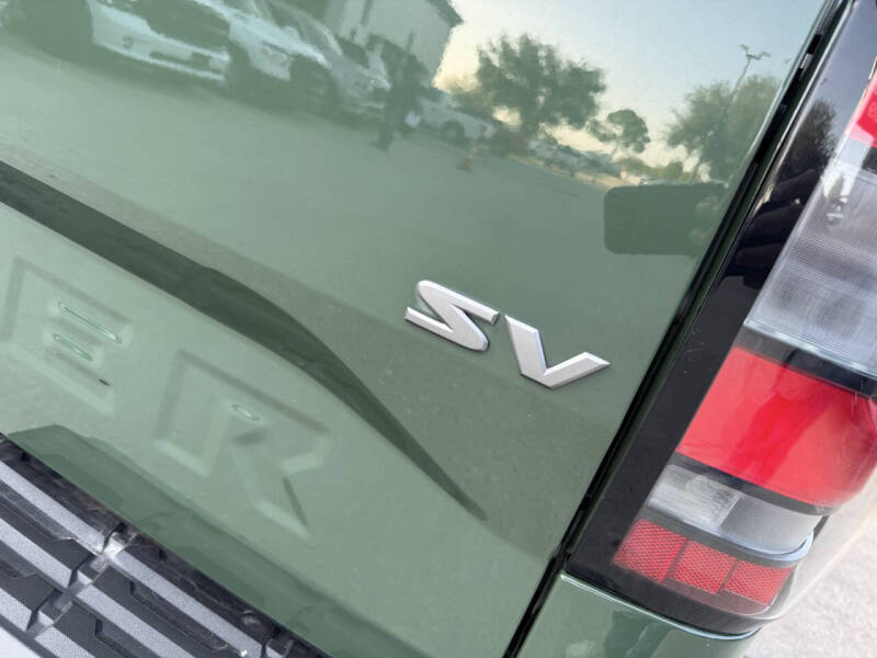 2022 Nissan Frontier SV