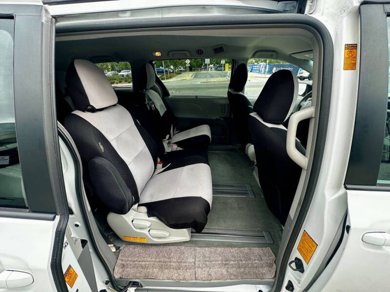 2013 Toyota Sienna