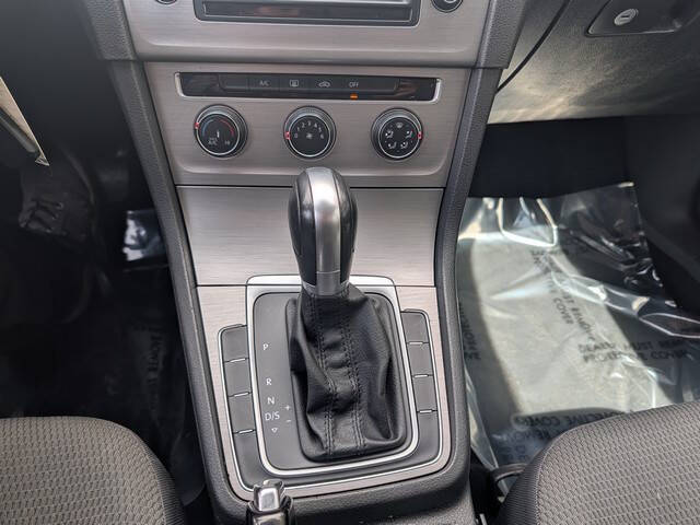 2016 Volkswagen Golf SportWagen