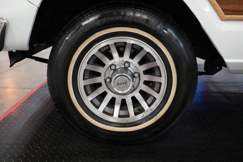 1989 Jeep Grand Wagoneer