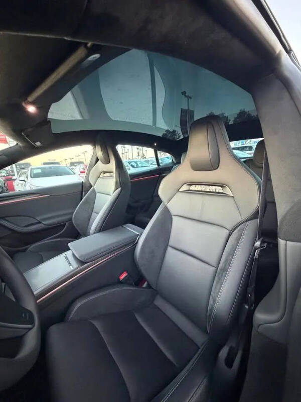 2026 Tesla Model S Plaid