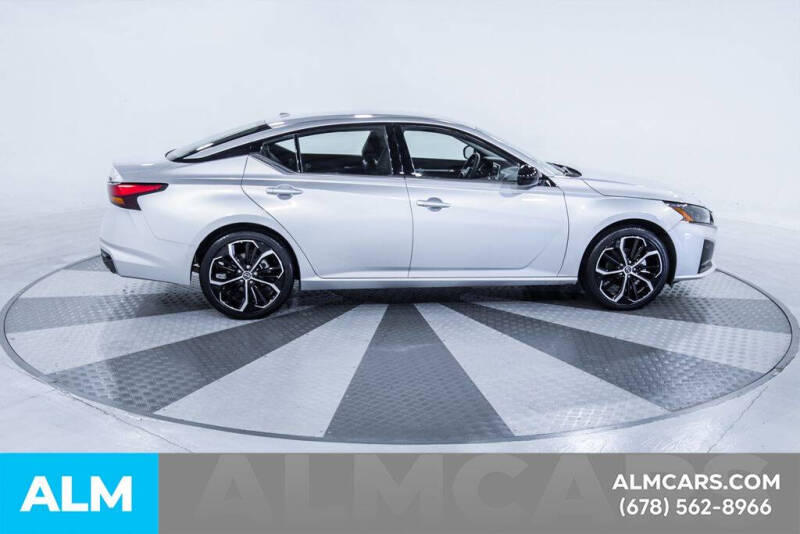 2025 Nissan Altima 2.5 SR