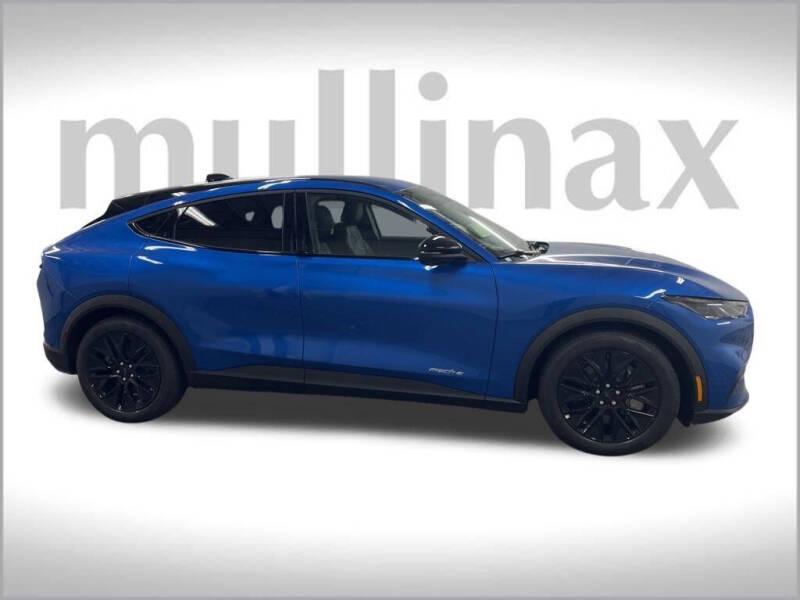 2025 Ford Mustang Mach-E Select