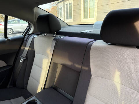 2012 Chevrolet Cruze LS