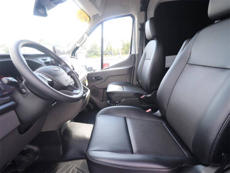 2026 Ford Transit 250