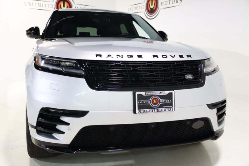 2025 Land Rover Range Rover Velar P250 Dynamic SE