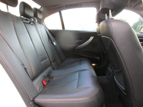 2013 BMW 3 Series 328i