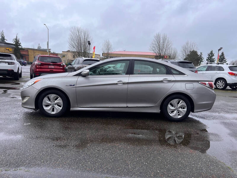 2013 Hyundai Sonata Hybrid