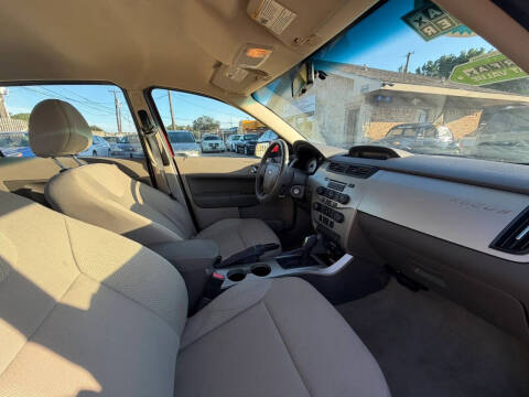 2009 Ford Focus SES