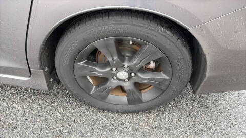 2012 Toyota Sienna SE 8-Passenger