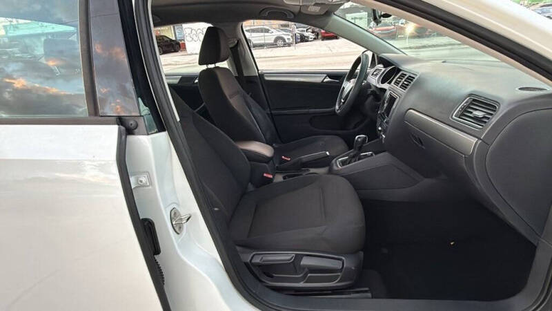 2016 Volkswagen Jetta