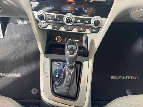 2020 Hyundai Elantra