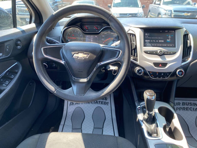 2017 Chevrolet Cruze LS Auto