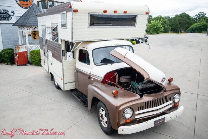 1951 International L-130