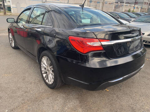 2012 Chrysler 200 Limited