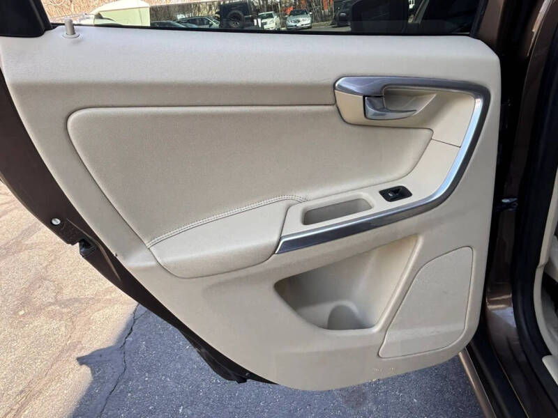 2015 Volvo XC60 T5 Premier