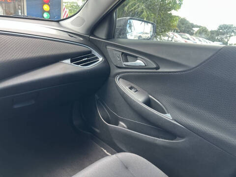 2017 Chevrolet Malibu LT