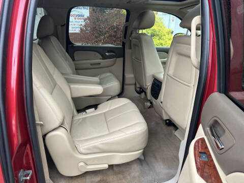 2012 Chevrolet Suburban LT