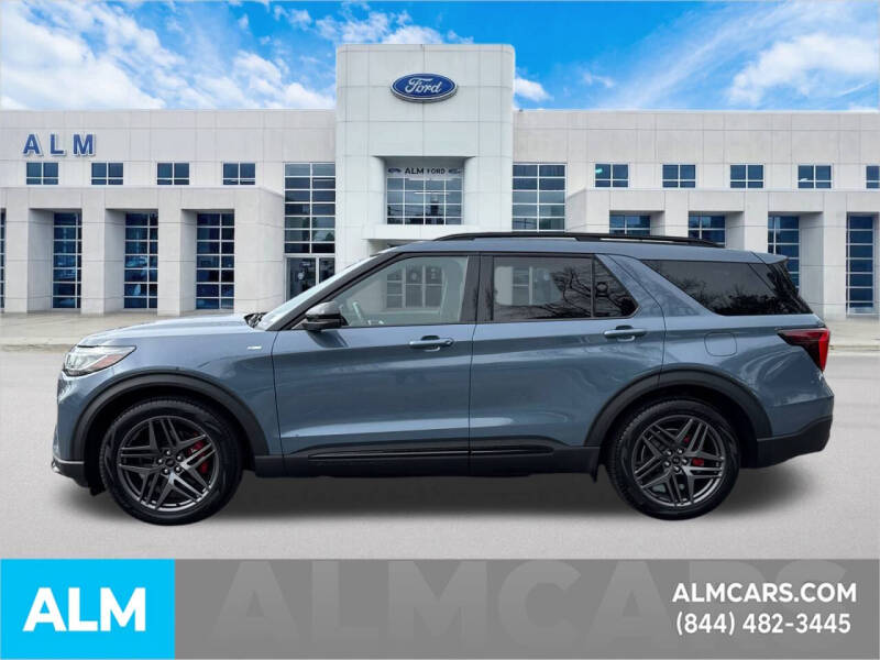 2025 Ford Explorer ST-Line