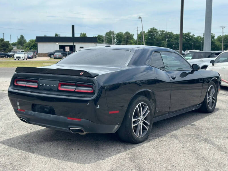 2019 Dodge Challenger SXT