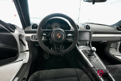 2021 Porsche 718 Cayman GT4