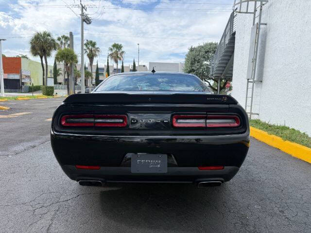 2022 Dodge Challenger