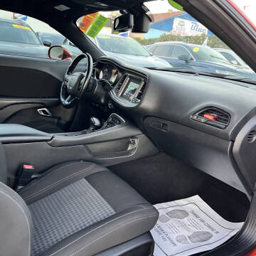 2022 Dodge Challenger SXT